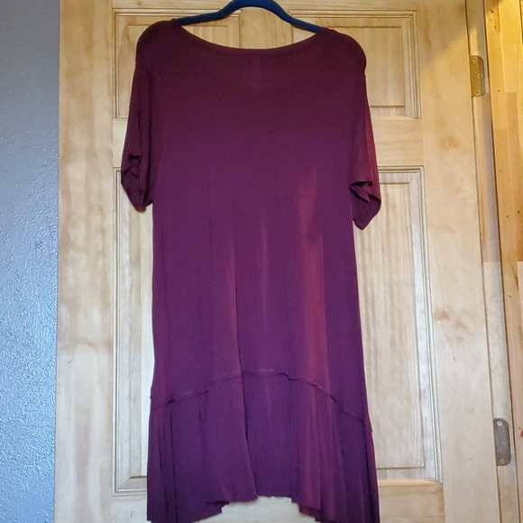 Burgundy Tunic - Picture 3 of 4